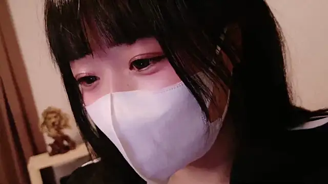 Mia--meow online show from February 10, 2025, 6:56 pm