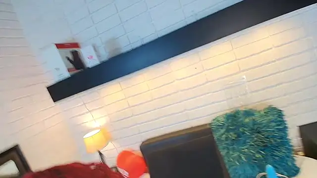 HannaBrave online show from March 13, 2025, 4:49 am