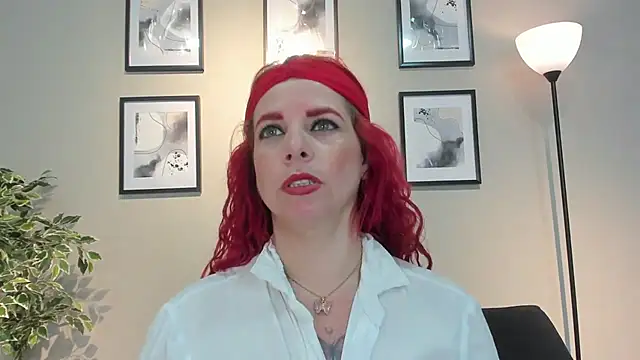 Snapshot of HannaBrave chatting on February 24, 2026, 7:23 pm HannaBrave online show from February 24, 2026, 7:23 pm