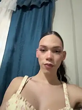 Carlita cute online show from April 17, 2026, 10:46 pm