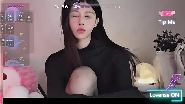 O0 0Q online show from December 13, 2024, 5:00 pm