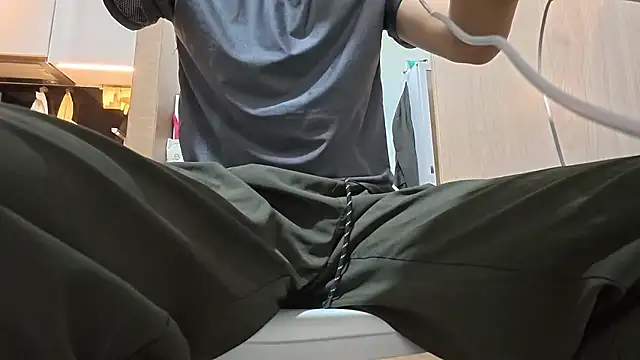 YunheLEE online show from January 15, 2026, 1:05 pm