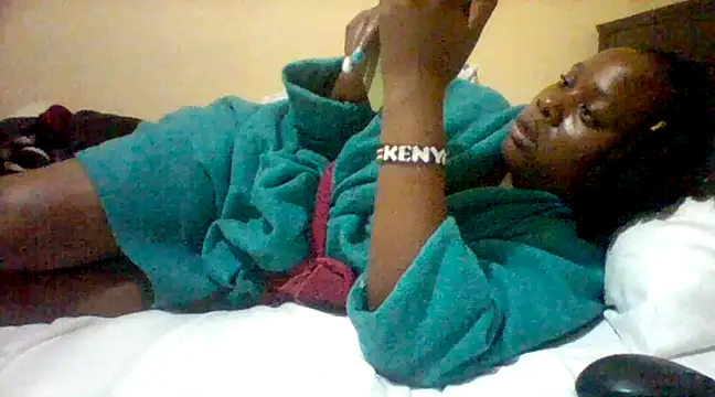 EBONYVANILLA02 online show from March 21, 2025, 8:18 pm