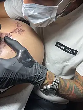 LinayAndValenMVP online show from February 19, 2025, 7:27 pm