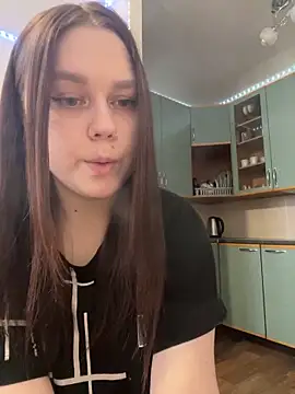 Snapshot of Marylallka5 chatting on March 2, 2025, 2:32 pm Marylallka5 online show from March 2, 2025, 2:32 pm