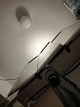 Gillygilly76 online show from October 17, 2025, 11:18 pm