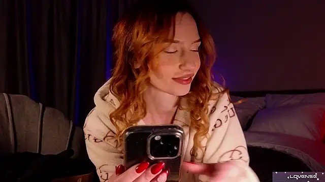 Snapshot of GeraTender1 chatting on February 14, 2025, 7:33 pm GeraTender1 online show from February 14, 2025, 7:33 pm