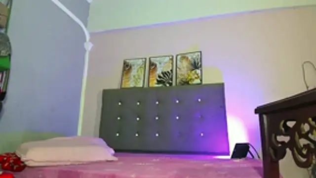 sexy-luna-star-ts online show from December 19, 2025, 7:10 pm