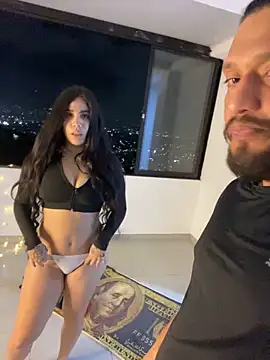 Snapshot of Cuteandhornyy chatting on March 13, 2026, 4:52 am Cuteandhornyy online show from March 13, 2026, 4:52 am