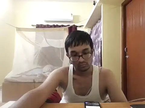 THE NAKED BOY online show from September 18, 2025, 2:08 pm