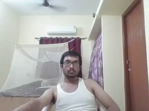 THE NAKED BOY online show from November 4, 2025, 2:38 pm