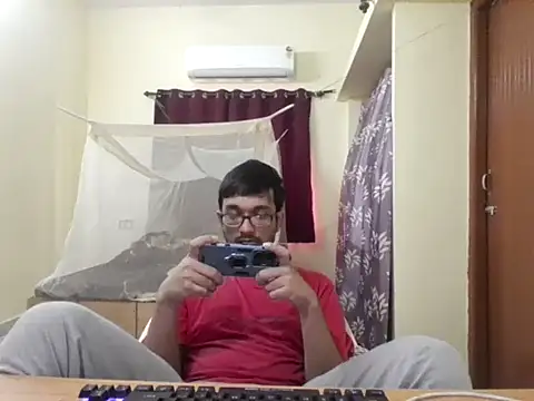 THE NAKED BOY online show from December 21, 2025, 5:58 am