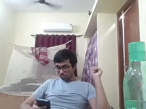 THE NAKED BOY online show from February 5, 2026, 4:33 pm