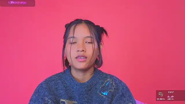 Natsu   online show from December 12, 2024, 1:53 am