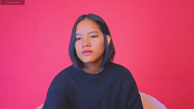 Natsu   online show from December 19, 2024, 2:01 am