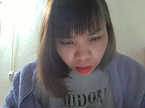 Angela-Eira online show from November 26, 2025, 9:05 pm