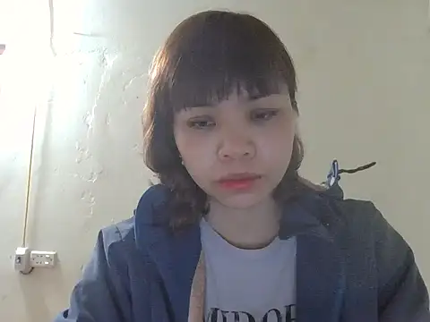 Angela-Eira online show from December 19, 2025, 9:11 pm