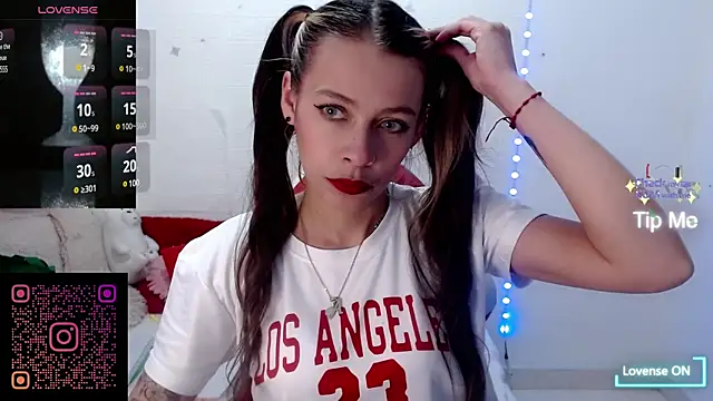 sweetlittlelisa online show from January 13, 2025, 6:16 pm