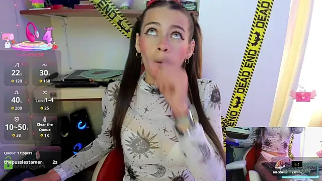 sweetlittlelisa online show from October 5, 2025, 7:45 pm