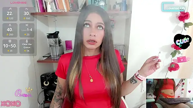 sweetlittlelisa online show from April 18, 2026, 10:10 pm