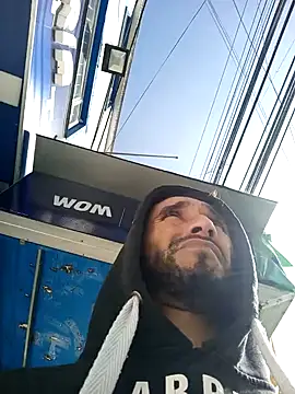 weedmanhot28 online show from December 25, 2024, 2:13 pm