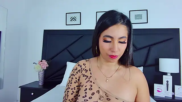 Snapshot of SophieCarther chatting on February 1, 2025, 4:22 pm SophieCarther online show from February 1, 2025, 4:22 pm