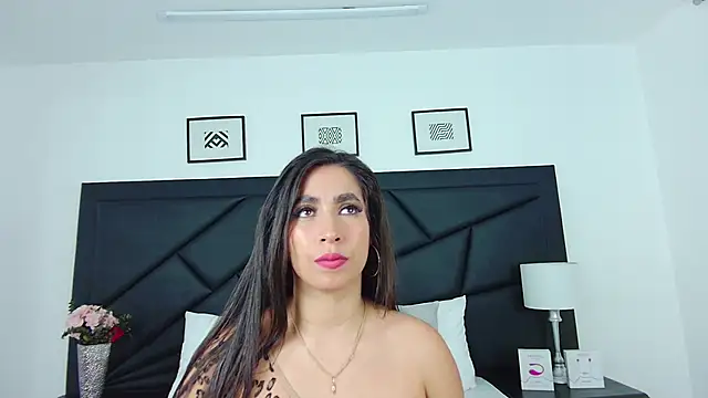 Snapshot of SophieCarther chatting on February 20, 2025, 4:14 pm SophieCarther online show from February 20, 2025, 4:14 pm