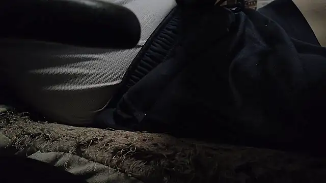 Snapshot of hidenyan02 chatting on September 13, 2025, 10:42 pm hidenyan02 online show from September 13, 2025, 10:42 pm