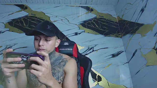 Kevin22 222 online show from January 24, 2025, 9:17 am