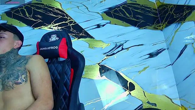 Kevin22 222 online show from March 21, 2025, 3:55 am