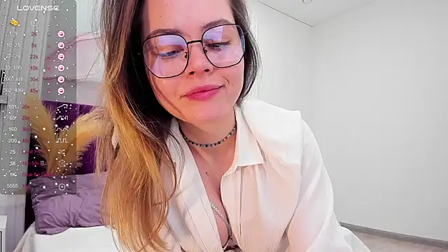 Kelly Cuutie online show from January 24, 2025, 5:10 am