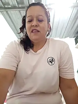 Snapshot of Fulopp15 chatting on January 1, 2025, 1:58 am Fulopp15 online show from January 1, 2025, 1:58 am