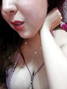 LoNa-daloua online show from February 20, 2025, 6:57 pm