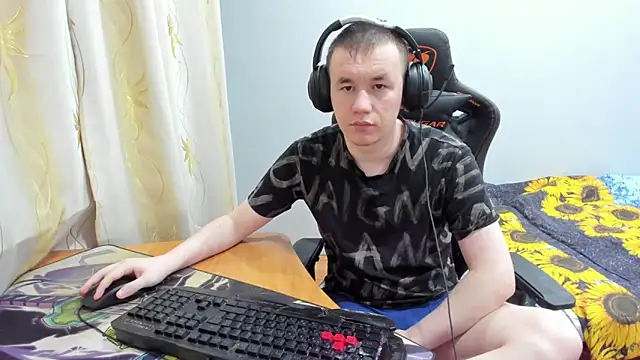 iliaskrislove online show from October 10, 2025, 3:33 pm