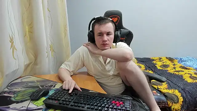 iliaskrislove online show from November 1, 2025, 5:59 pm