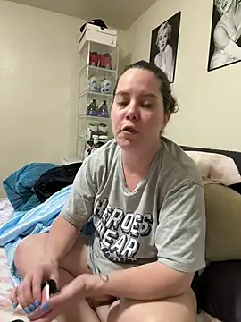FreakNastyLacie online show from May 19, 2026, 9:32 pm