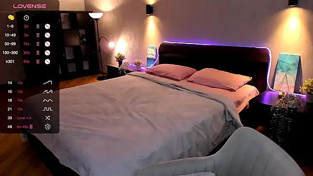 Aemilia  online show from February 2, 2025, 12:13 pm