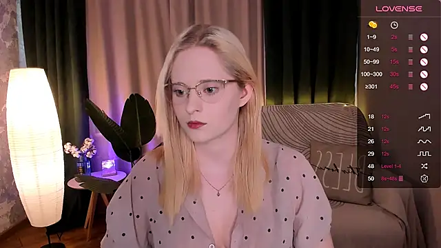 Aemilia  online show from March 19, 2025, 8:45 am