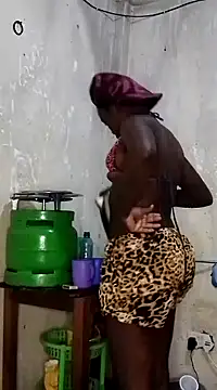 zaynlovena online show from December 29, 2024, 6:38 pm