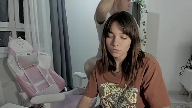 MashkaRay online show from September 27, 2025, 7:08 pm