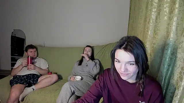 MashkaRay online show from February 14, 2026, 4:04 pm