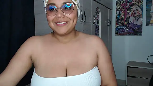 SWEETT CORY online show from September 26, 2025, 2:59 am