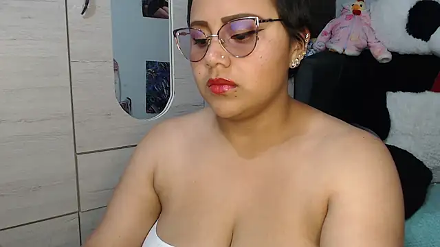 SWEETT CORY online show from December 19, 2025, 2:40 am