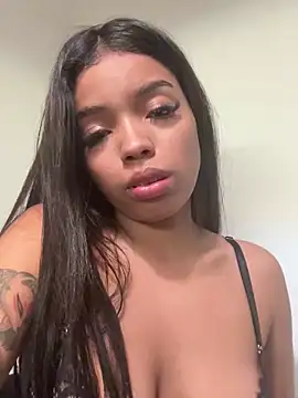 ximenawilliamss online show from March 11, 2025, 6:41 pm