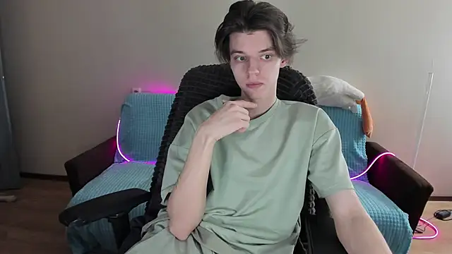 Liam sexy1 online show from February 10, 2025, 2:26 pm