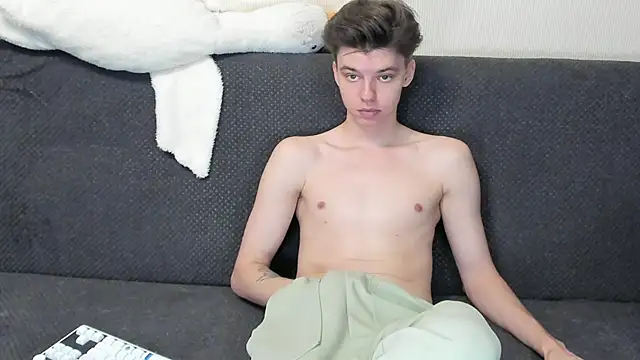 Liam sexy1 online show from November 25, 2025, 1:11 pm