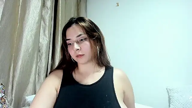 SuzyGamingFairy online show from February 9, 2026, 1:31 am