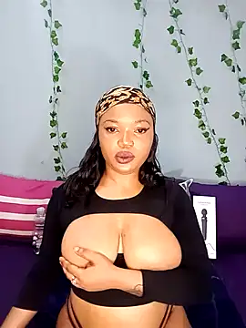 Sugartonguexx online show from February 5, 2025, 7:42 pm