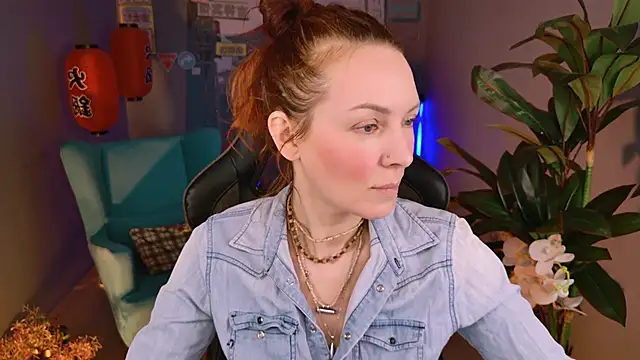 VandaRossi online show from January 22, 2025, 5:05 am