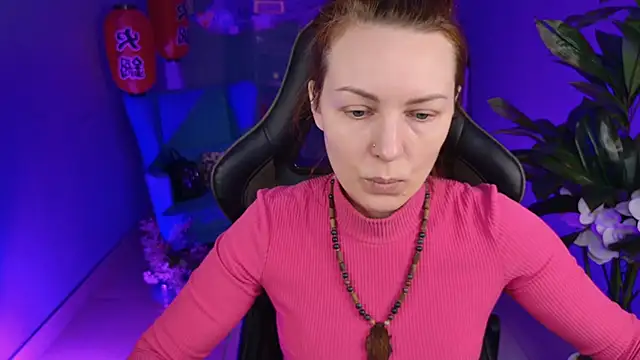 VandaRossi online show from February 2, 2025, 9:08 am